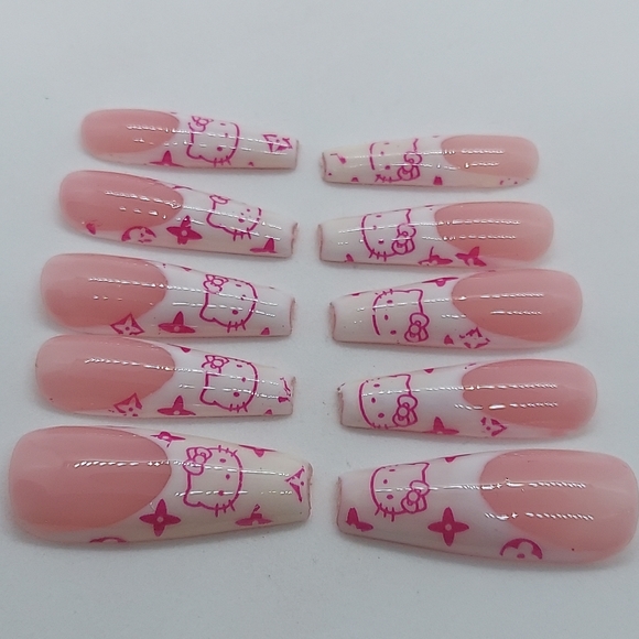 Hello Kitty French Press on Nails - Picture 5 of 6